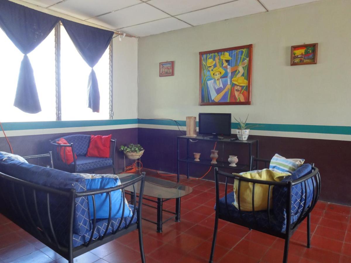 Harvest House Nicaragua Hotel León Екстериор снимка