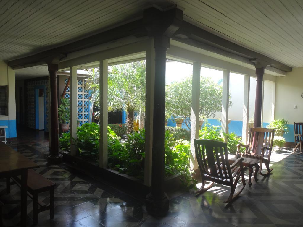 Harvest House Nicaragua Hotel León Екстериор снимка